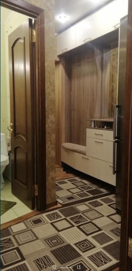 Квартира Рядом С Вокзалом Dnipro Exteriör bild